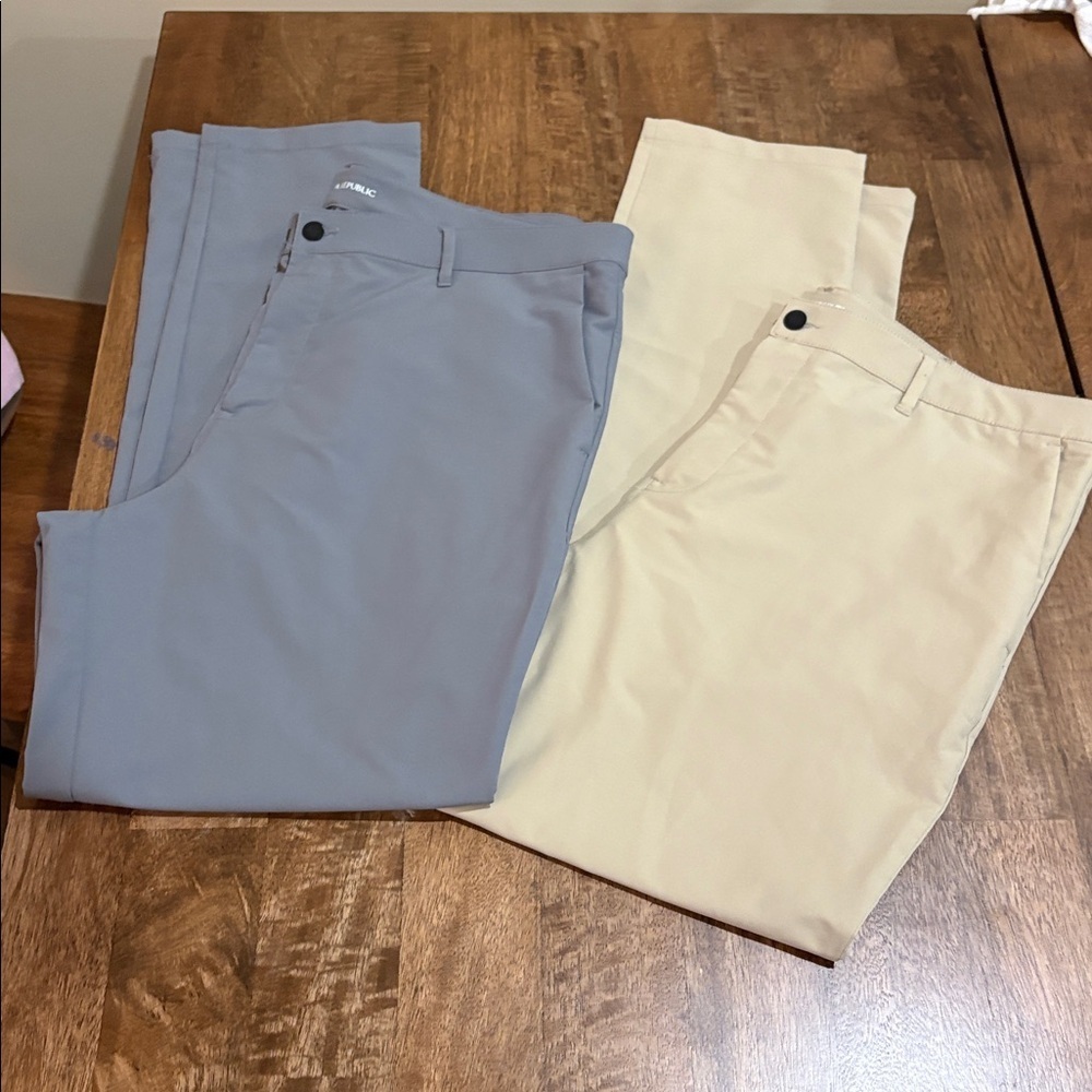 Men’s Banana Republic Tech Dress Pant 40 x 34.  2 pair tan & gray